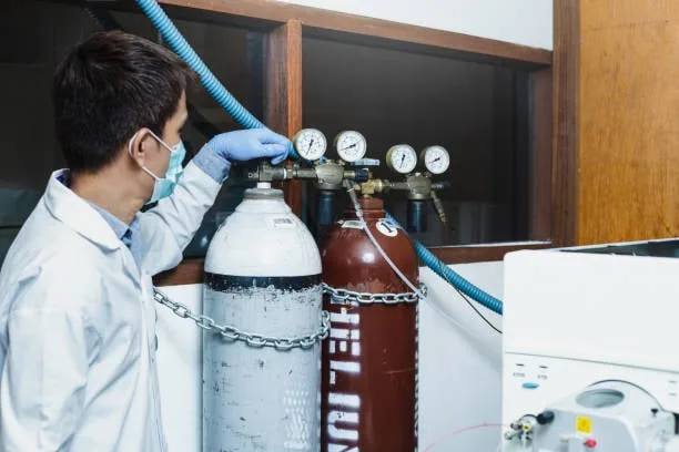 Khí Oxy sử dụng trong phòng thí nghiệm